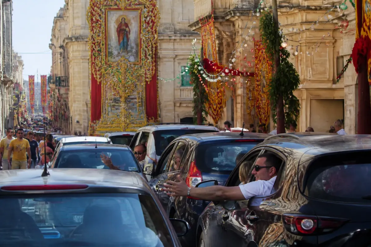 Maltese Government Replaces Traffic Lights With Festas to Encourage 'Stop and Celebrate'